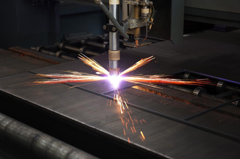 decoupe-laser-piece-metal